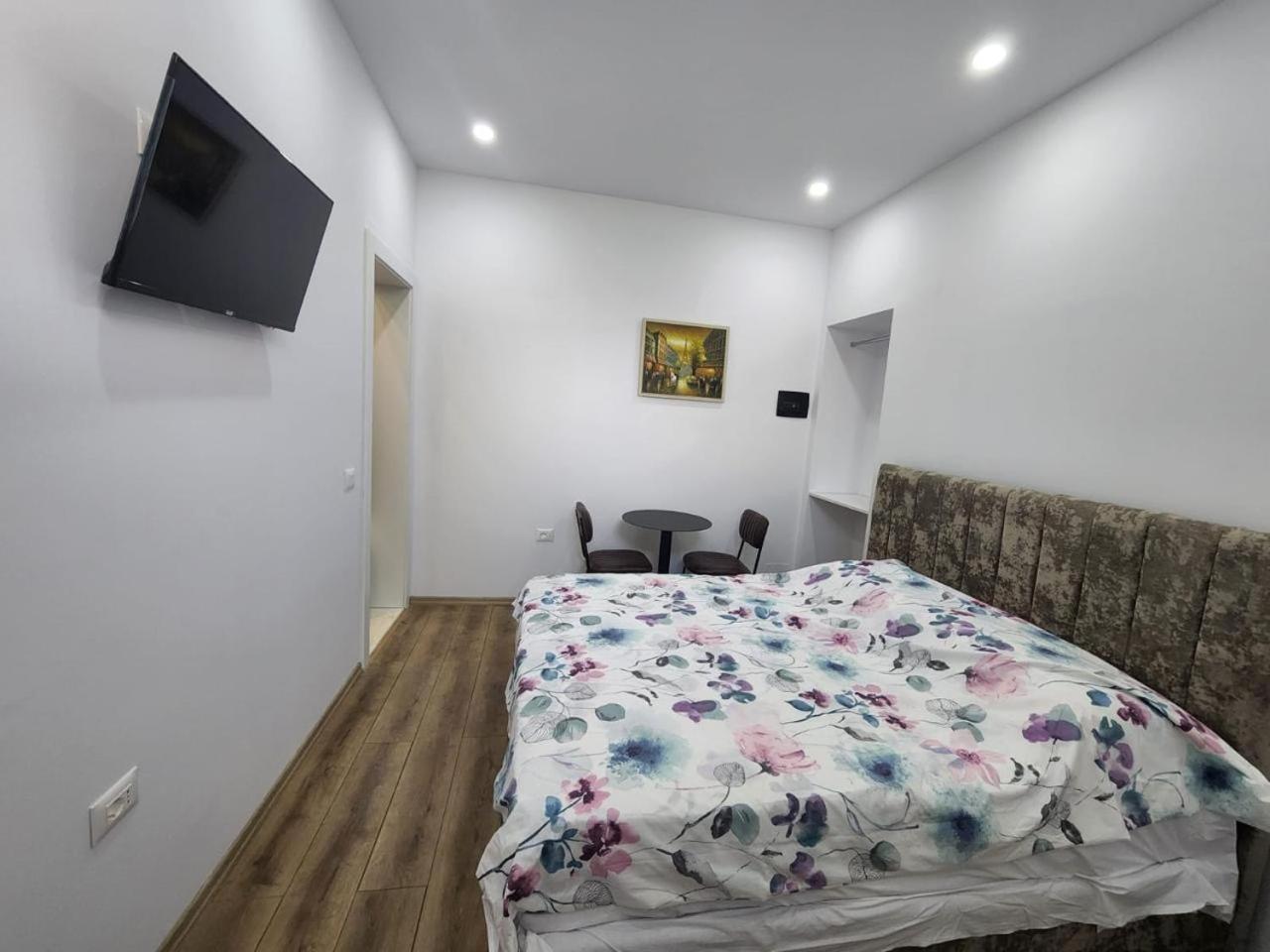 Vila 21 At Blloku Area Tirana Exterior foto
